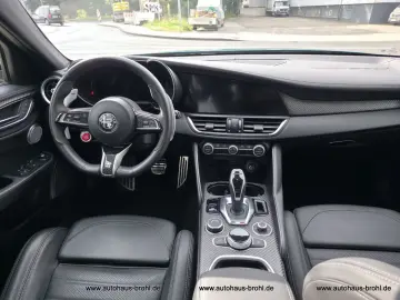 ALFA ROMEO Giulia Quadrifoglio