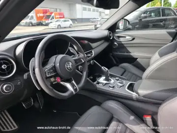 ALFA ROMEO Giulia Quadrifoglio