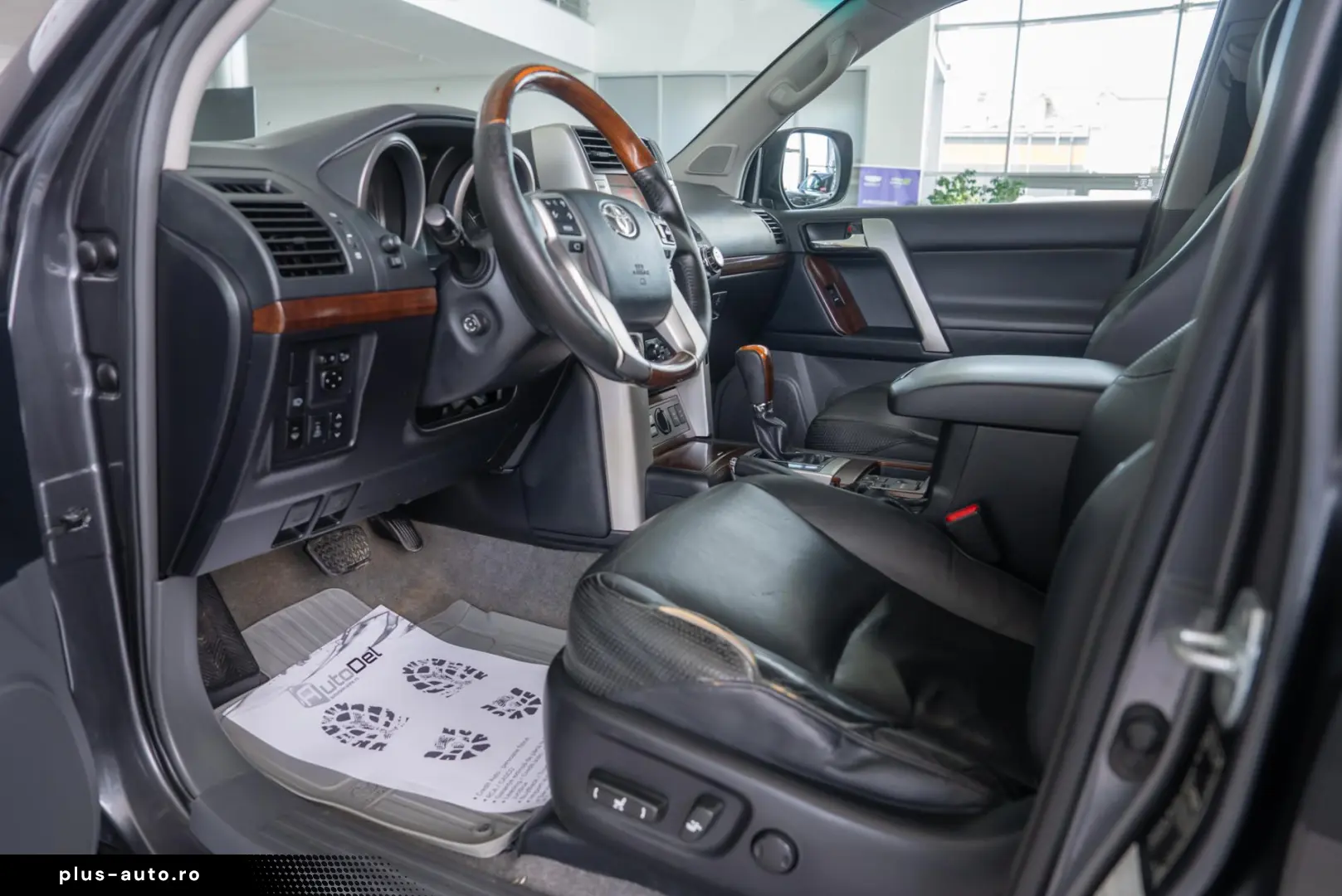 Toyota Land Cruiser PRADO 3.0 4x4