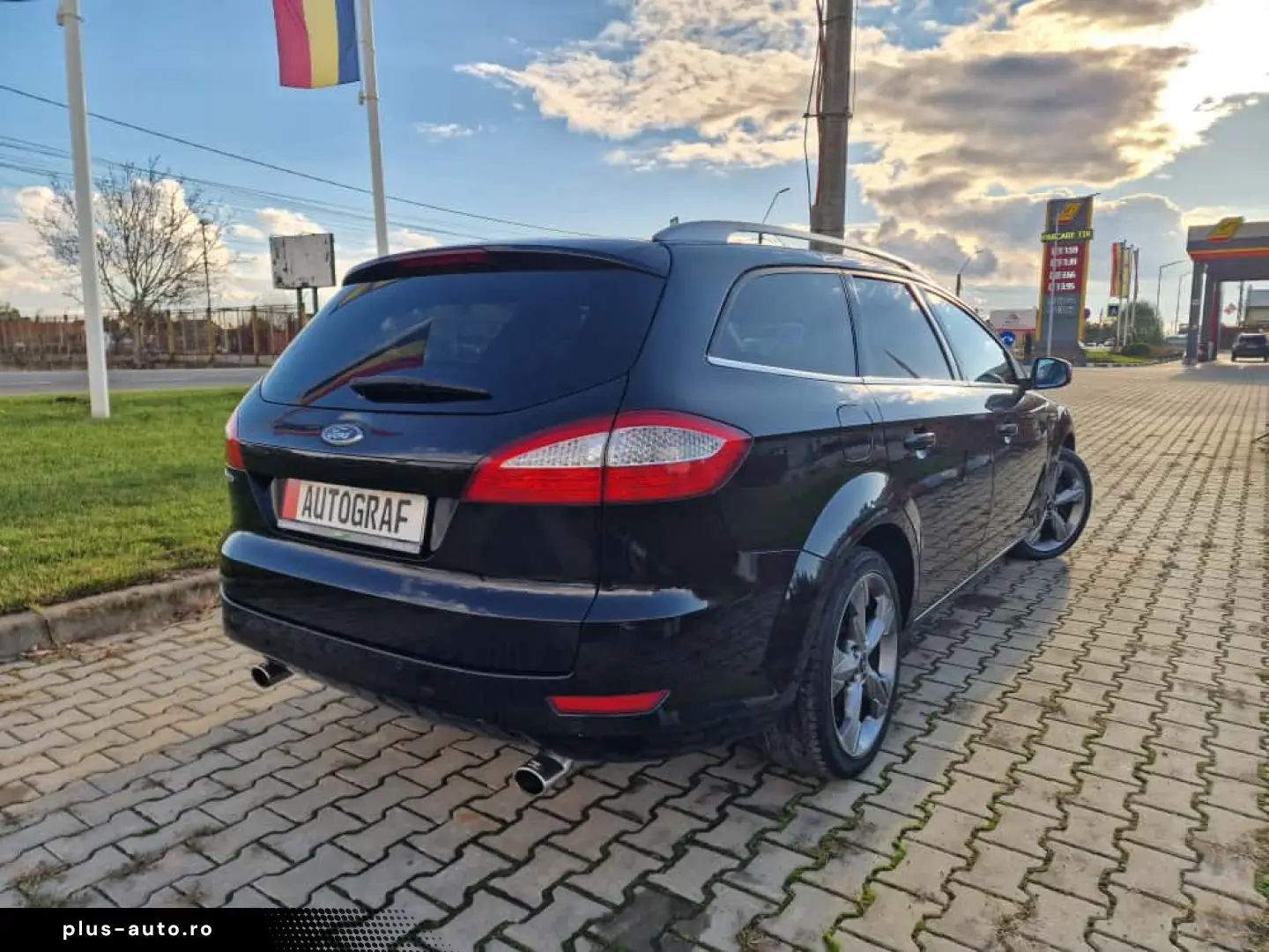 Ford Mondeo 2.0EcoBOOST 203CP-Titanium-Automatic