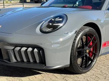 Porsche 992.2 Carrerra 4 GTS Sport-Design Lift Carbon