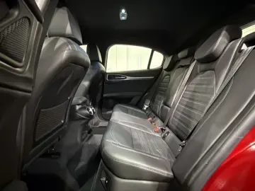 ALFA ROMEO Stelvio 2.2 Veloce Q4  MATRIX  KAMERA  SHZ  20