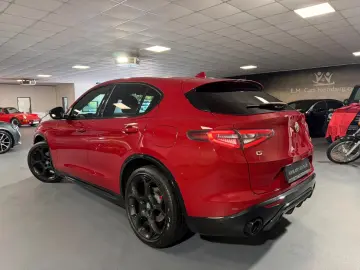 ALFA ROMEO Stelvio Competizione Q4 ACC Matrix LED CARPLAY