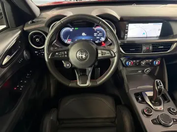 ALFA ROMEO Stelvio Competizione Q4 ACC Matrix LED CARPLAY