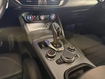 ALFA ROMEO Stelvio Competizione Q4 ACC Matrix LED CARPLAY