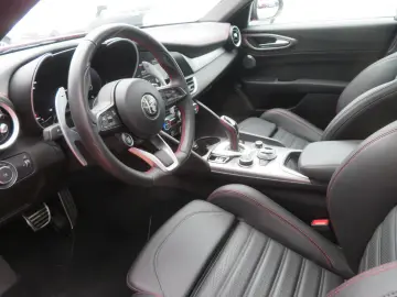 ALFA ROMEO Giulia Competizione Q4 280PS