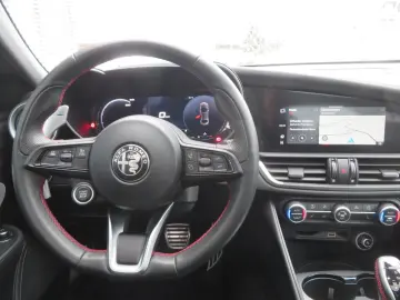 ALFA ROMEO Giulia Competizione Q4 280PS