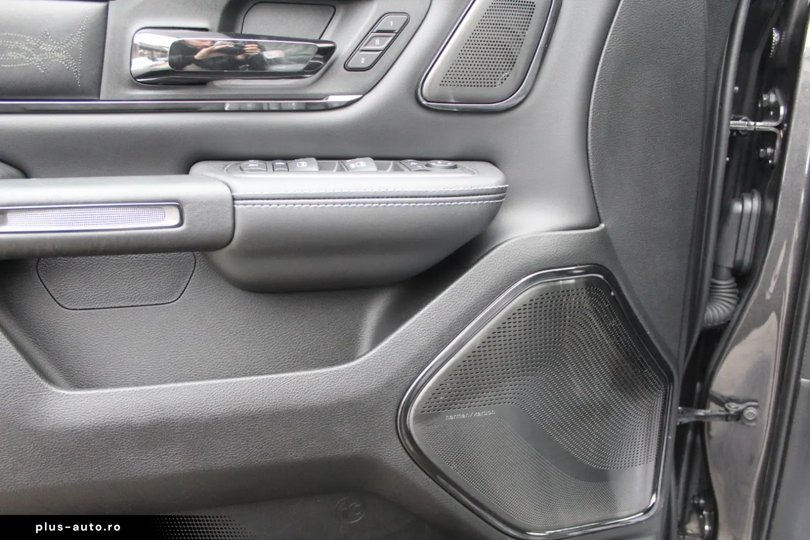 DODGE RAM 5 7L LIMITED  HUD  LPG  360   Deutsche EZ