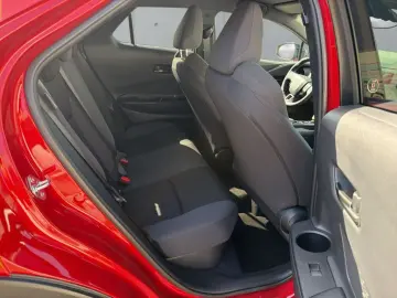 TOYOTA C-HR 1.8 Hybrid Team Deutschland