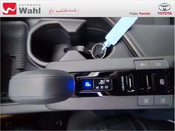TOYOTA C-HR 2.0 Plug-In Hybrid FWD Team Deutschland