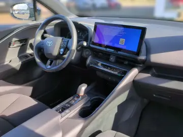 TOYOTA C-HR Plug-In Team D ACC  RFK. SHZ  Klima  DAB