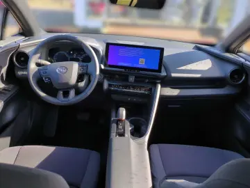 TOYOTA C-HR Plug-In Team D ACC  RFK. SHZ  Klima  DAB