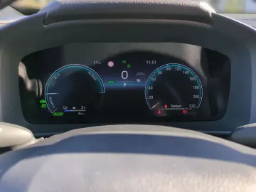 TOYOTA C-HR Plug-In Team D ACC  RFK. SHZ  Klima  DAB