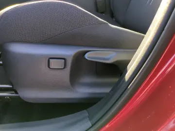TOYOTA C-HR Plug-In Team D ACC  RFK. SHZ  Klima  DAB