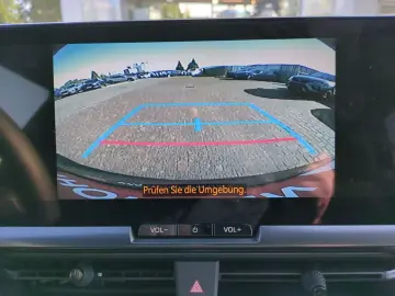TOYOTA C-HR Plug-In Team D ACC  RFK. SHZ  Klima  DAB