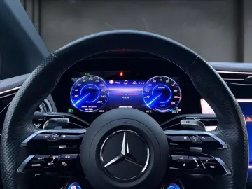 MERCEDES-BENZ EQE 43 4M AMG HUD AHK Night Airmatic D…