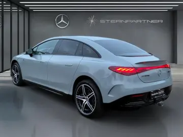 MERCEDES-BENZ EQE 43 4M AMG HUD AHK Night Airmatic D…