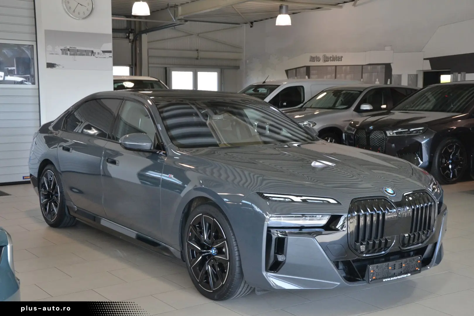 BMW i7 xDrive 60 M SportPro B&W M-Heckspoiler Rollos