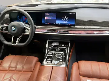 BMW i7 xDrive60 Limousine M Sport Massage Kamera