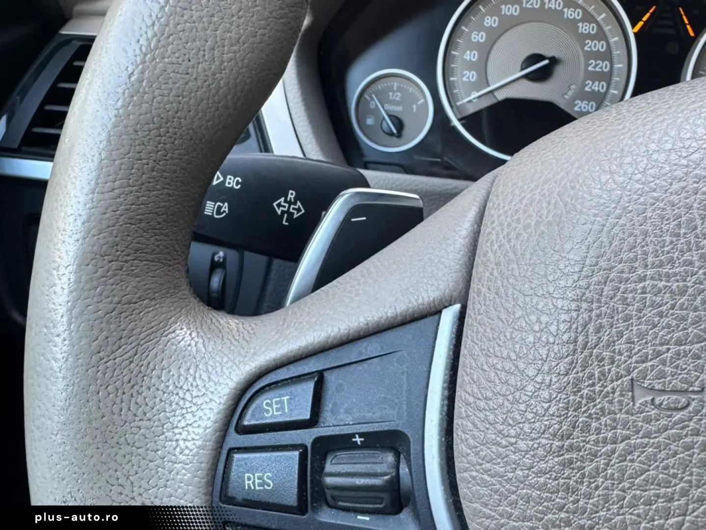 BMW F30 LUXURY  AN 2012  163 CP  3 BUTOANE