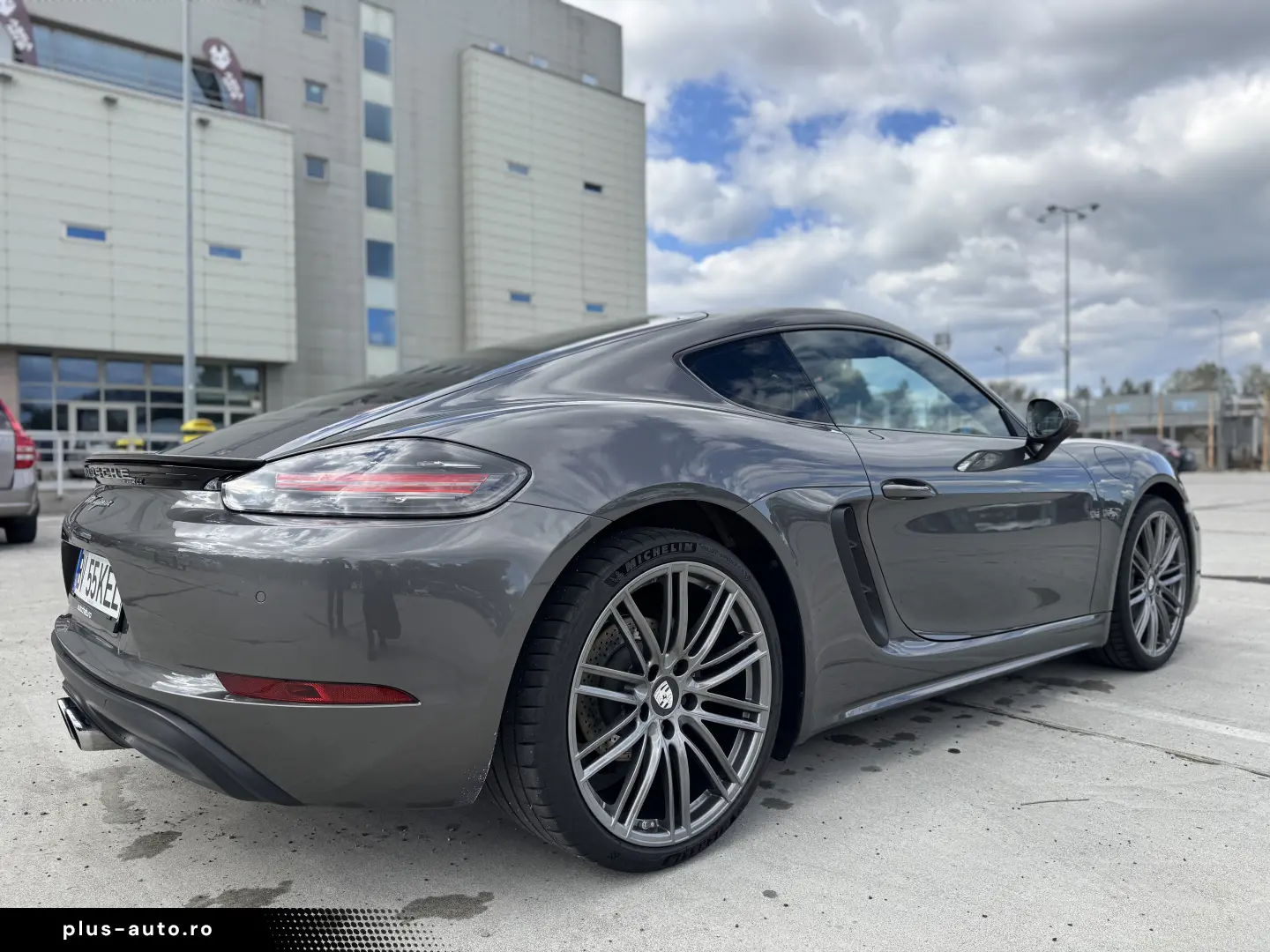Porsche Cayman