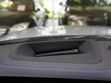 BMW 430 ix Cabrio M Sport Pro Head 360 Distro Laser