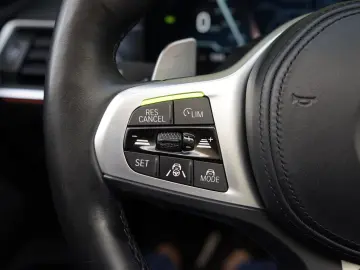 BMW 430 ix Cabrio M Sport Pro Head 360 Distro Laser