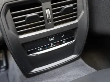 BMW 430 ix Cabrio M Sport Pro Head 360 Distro Laser