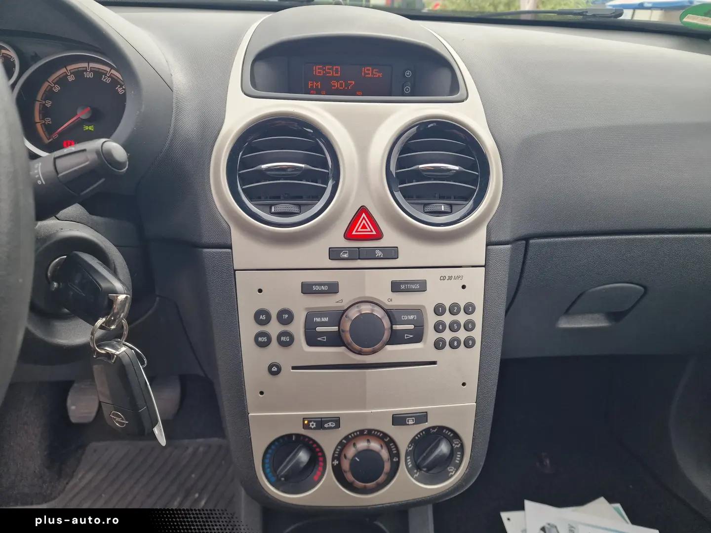 Opel Corsa 1.2 16V - Tempomat - Clima