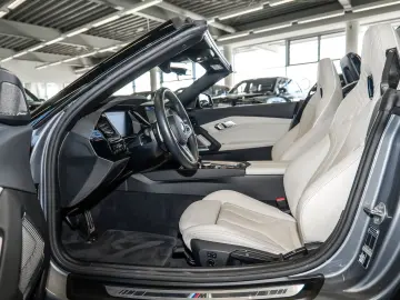 BMW Z4 sDrive20i M Sport HUD RFK NAVI LED PDC V H