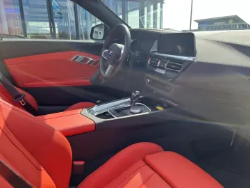 BMW Z4 M40i M Aerodynamikpaket SHZ Alarmanlage