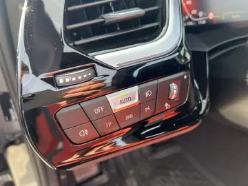 BMW Z4 M40i M Aerodynamikpaket SHZ Alarmanlage