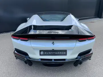 Ferrari 12Cilindri Spider EXTRA RANGE BIANCO BABY BLUE