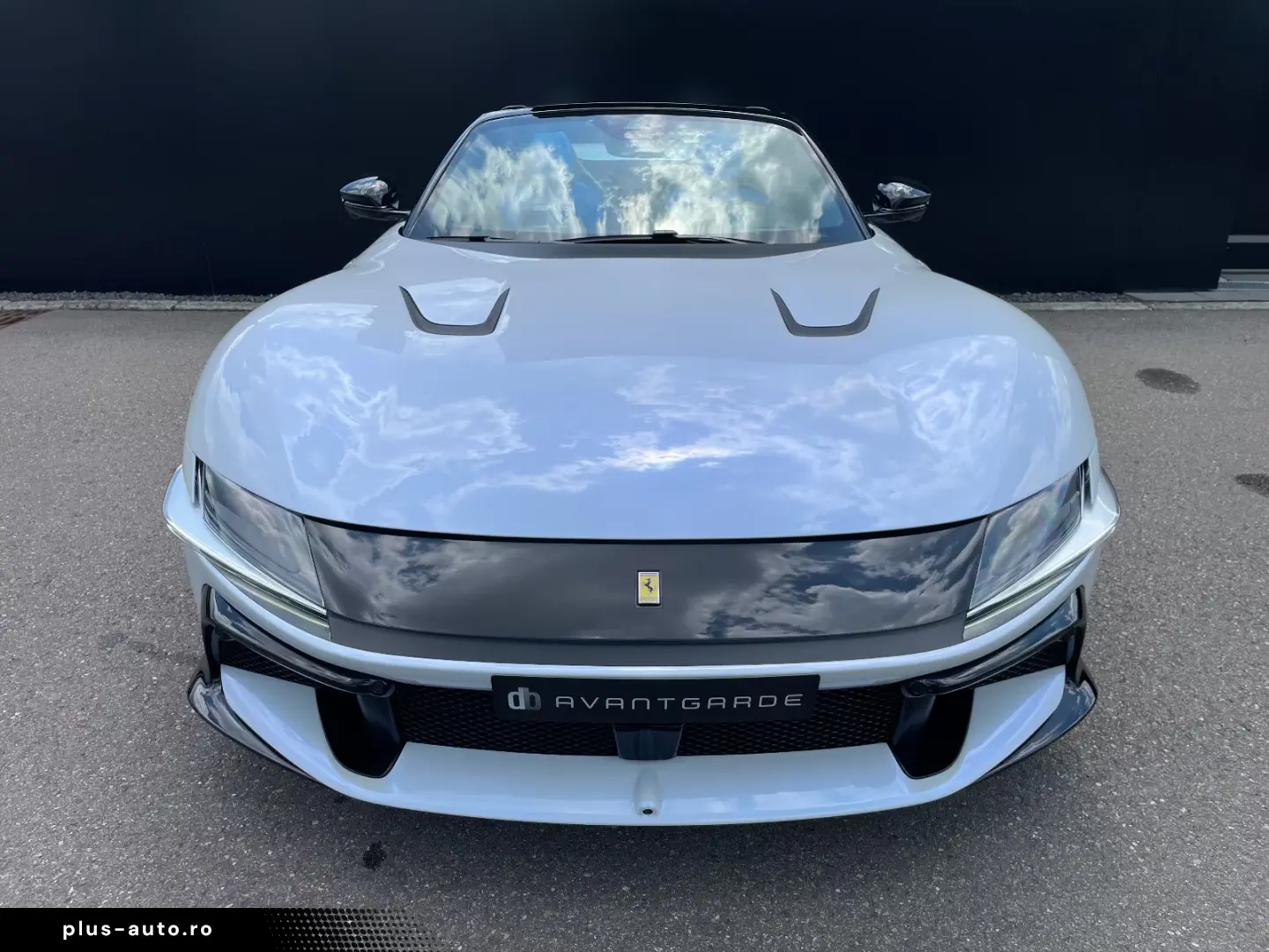 Ferrari 12Cilindri Spider EXTRA RANGE BIANCO BABY BLUE