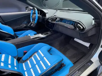 Ferrari 12Cilindri Spider EXTRA RANGE BIANCO BABY BLUE