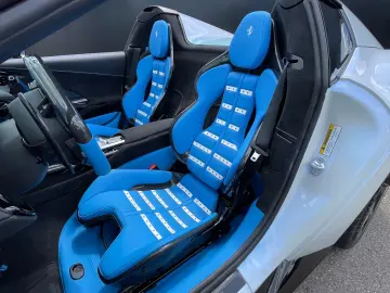 Ferrari 12Cilindri Spider EXTRA RANGE BIANCO BABY BLUE