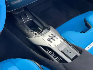 Ferrari 12Cilindri Spider EXTRA RANGE BIANCO BABY BLUE