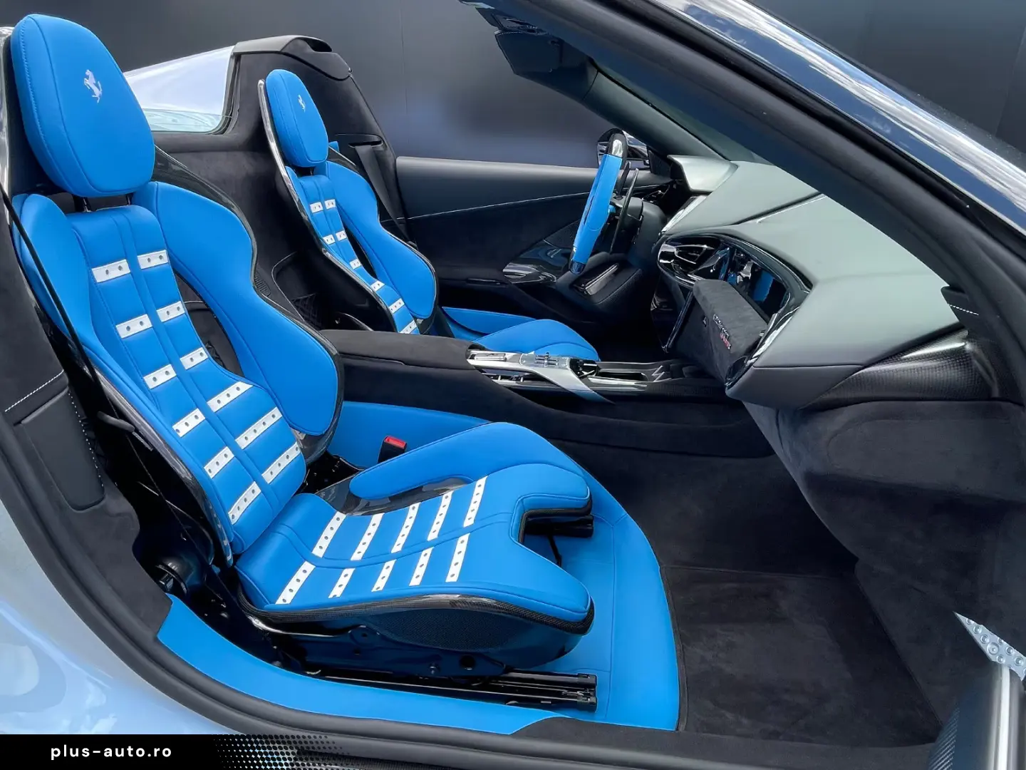Ferrari 12Cilindri Spider EXTRA RANGE BIANCO BABY BLUE