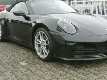 PORSCHE 992 cabrio  schw schw bose abgas kamera garantie