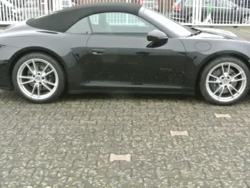 PORSCHE 992 cabrio  schw schw bose abgas kamera garantie