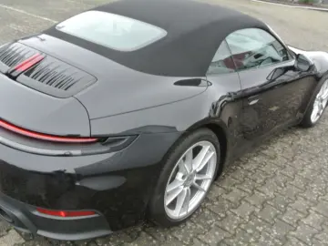 PORSCHE 992 cabrio  schw schw bose abgas kamera garantie