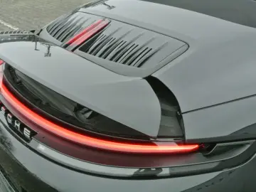 PORSCHE 992 cabrio  schw schw bose abgas kamera garantie