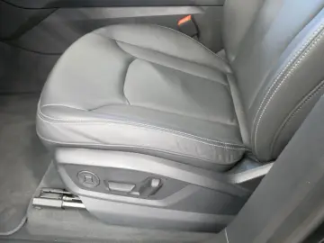 AUDI Q8 50 TDI quattro MATRIX AHK PANO HEAD-UP