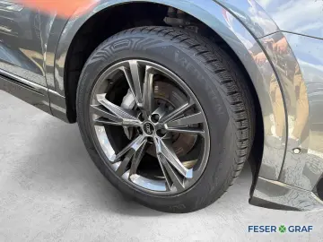 AUDI Q8 50 TDI quattro 2x S line AHK PANO LUFT HuD