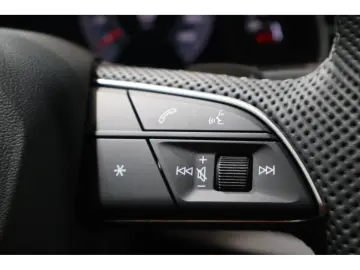 AUDI Q8 50 TDI quattro S-Line B&O Matrix R-Kamera