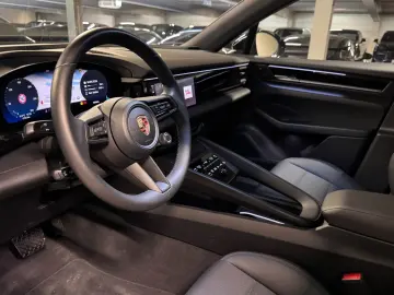 PORSCHE Macan  Pano-Dach  Surround View  20-Zoll
