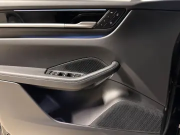 PORSCHE Macan  Pano-Dach  Surround View  20-Zoll