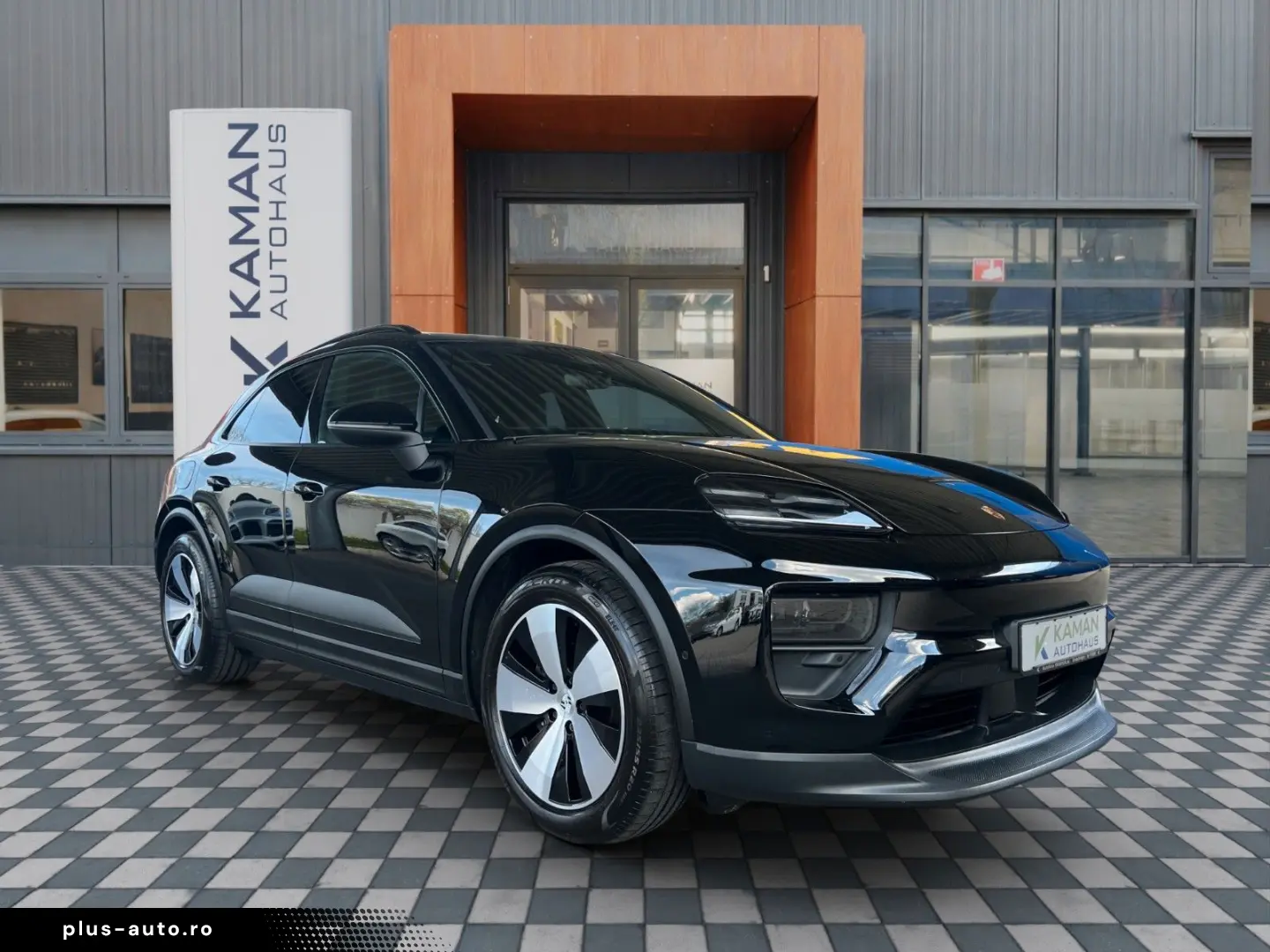 PORSCHE Macan Electric Panorama 1-Hand