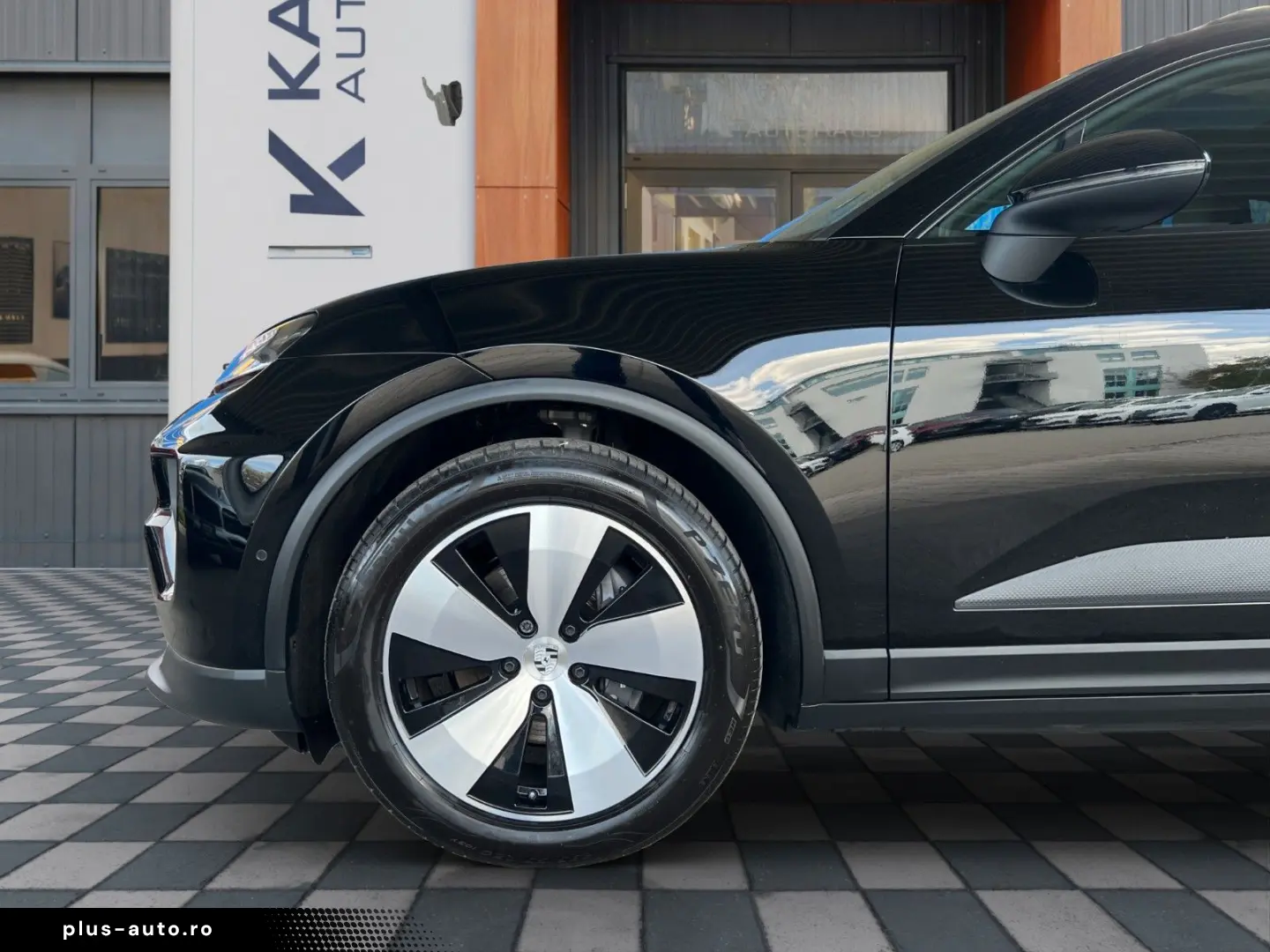 PORSCHE Macan Electric Panorama 1-Hand