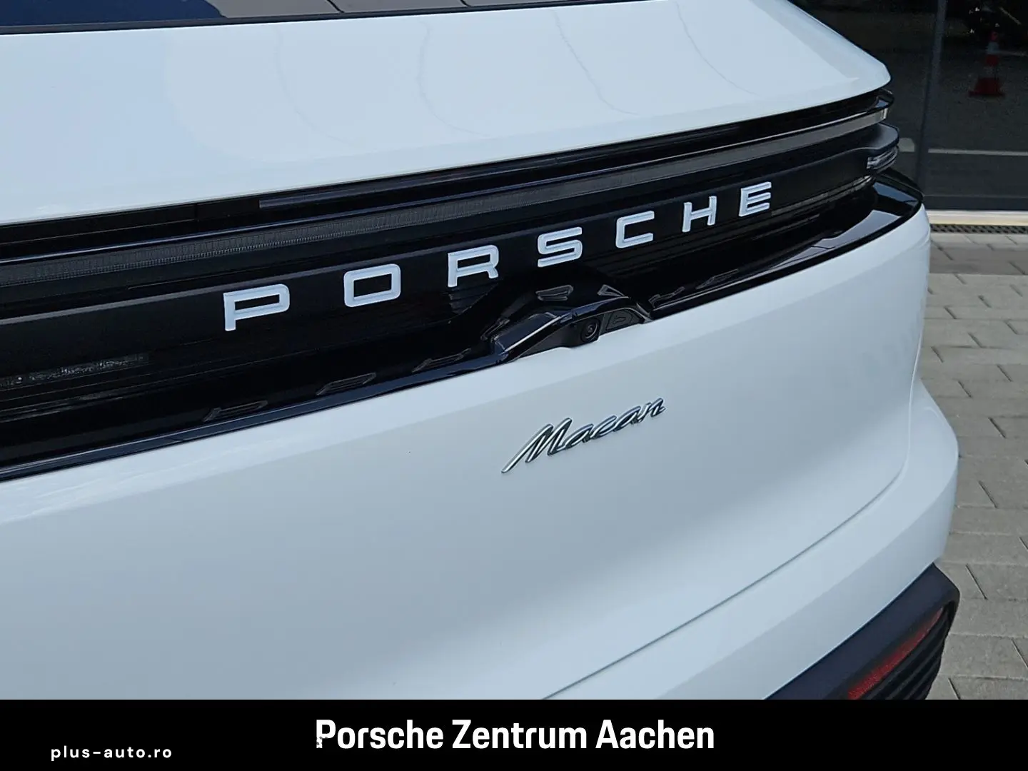 PORSCHE Macan Surround View Panoramadach Rückfahrkamera
